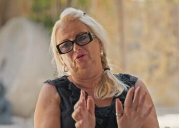 Heftige beschuldigingen zorgen opnieuw voor storm rond De Hanslers: “Oplichter!”