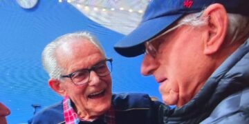 Kijkers diep geraakt en zeggen allemaal hetzelfde over dit bijzondere moment in All You Need is Love