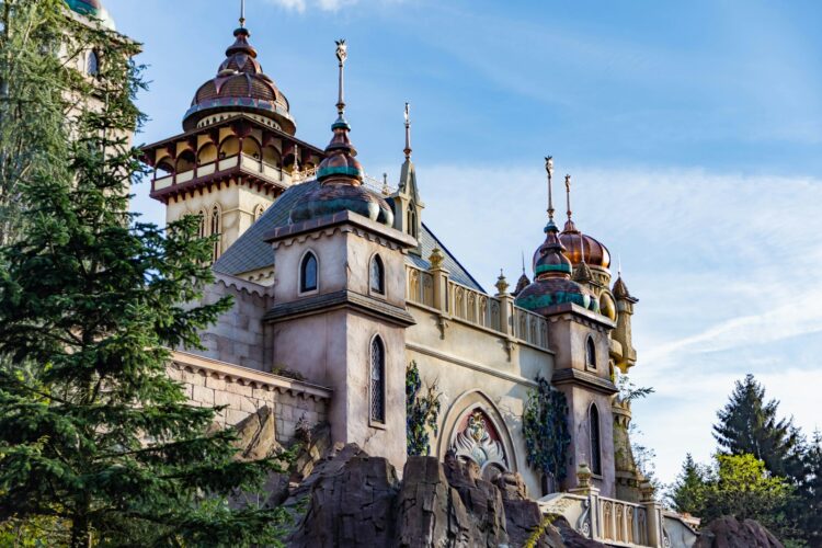 Efteling gooit prijzen in 2026 omhoog: dit bizarre bedrag ga je betalen!