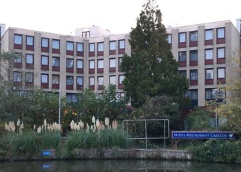 Bezuinigingen: statushouders in hotel Naaldwijk moeten vanaf nu ook doen wat alle Nederlanders doen