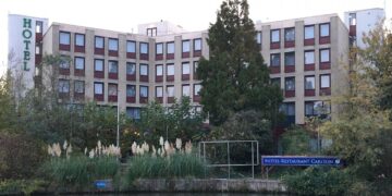 Bezuinigingen: statushouders in hotel Naaldwijk moeten vanaf nu ook doen wat alle Nederlanders doen