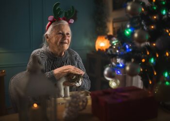 Johanna (81) viert kerst helemaal alleen: “Mijn kinderen komen niet langs”