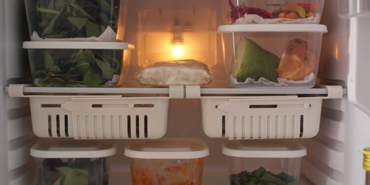 Moet je kliekjes nu wel of niet laten afkoelen voordat je het in de koelkast bewaart? Zo zit het!