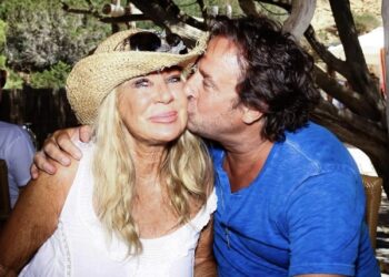 Moeder van Marco Borsato onthult alles: ze vertelt wat er écht gebeurde na de vrijspraak van Marco