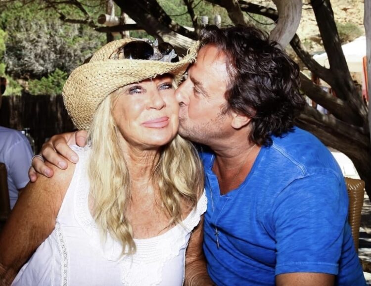 Moeder van Marco Borsato onthult alles: ze vertelt wat er écht gebeurde na de vrijspraak van Marco