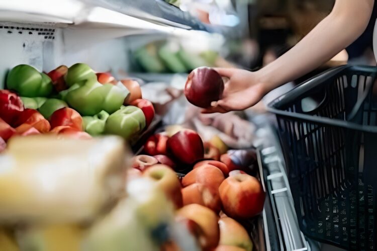 Nieuw onderzoek slaat alarm: gevaarlijke PFAS-variant duikt massaal op in je dagelijkse eten