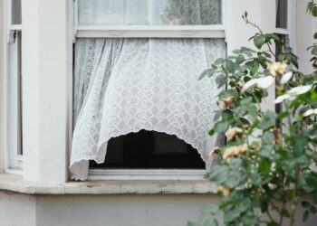 In de winter met het raam open slapen? Dit doet het met je lichaam…