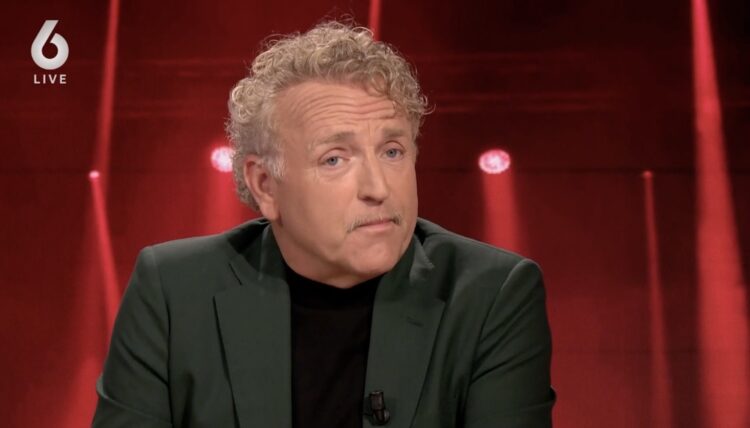 Gordon spaart niemand en haalt genadeloos uit naar iedereen bij The Voice in spijkerhard bericht