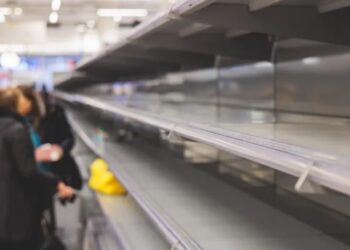 Dit gebeurt er in de supermarkten zodra Nederland écht platligt: weet wat je als eerste moet halen!