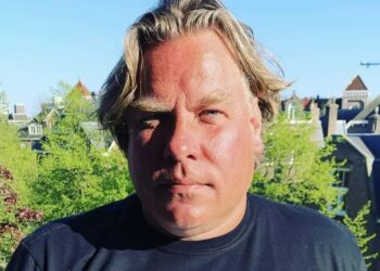 Achter gesloten deuren: het eenzame leven van Robert Jensen bij het Vondelpark: ‘Altijd alleen’