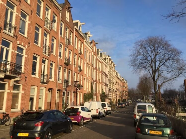 Verborgen waarheid achter sociale huur: duizenden huurders bezitten stiekem een koopwoning