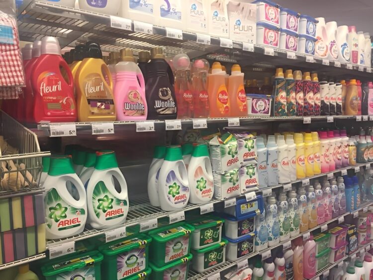 Dit is de schokkende reden waarom wasmiddel ineens zo duur is geworden