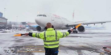 Grote onrust op Schiphol: race tegen de klok van start