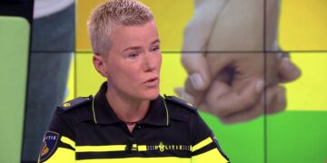 Ellie Lust onthult de echte reden waarom ze weg moest bij de politie: ‘Pure jaloezie’