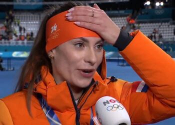 Kijkers woedend na opvallende vraag van Bert Maalderink aan Femke Kok: ”Respectloos”