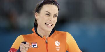 Historisch moment! Femke Kok snelt naar goud, Leerdam grijpt zilver