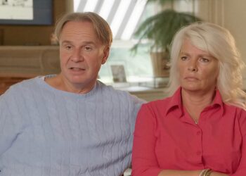 Eerste aflevering De Boogaartjes roept felle reacties op bij kijkers: ‘Lopen naast hun schoenen’