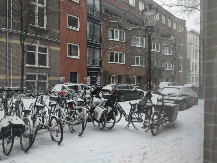 Winter keert wederom terug: KNMI geeft code geel af en hier valt sneeuw
