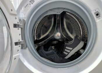 Je wasmachine rond déze tijd aanzetten levert geld op: bekijk hoeveel je precies bespaart