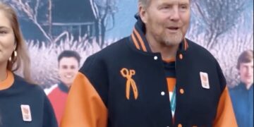 Willem-Alexander verrast modewereld met onverwachte schoenen bij Olympische Spelen