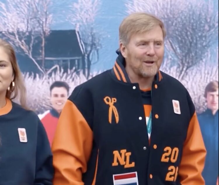 Willem-Alexander verrast modewereld met onverwachte schoenen bij Olympische Spelen