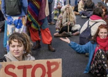 ‘Vervelend bericht voor iedereen die vandaag de weg op gaat: Klimaat activisten slaan hun slag’