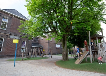 Heftig incident op basisschool: Leerling groep 8 steekt klasgenootje neer met zakmes