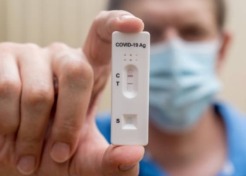 ‘Schokkende overlijdenscijfers na corona vaccinatie gepubliceerd en zorgen voor opschudding’