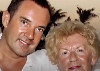 Gerard Joling zichtbaar geraakt door emotioneel moment