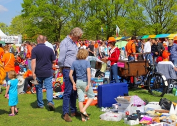 Met deze truc verdienen mensen honderden euro’s op Koningsdag