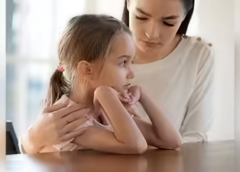 Dit onschuldige zinnetje kan wijzen op verborgen onzekerheid bij je kind