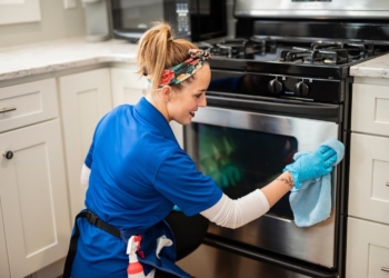 Deze 7 slimme hacks maken je huis sneller schoon dan ooit