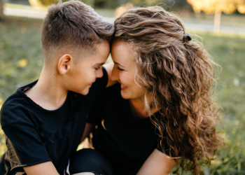 Astrologen zeggen het: deze 3 sterrenbeelden hebben de sterkste moederband