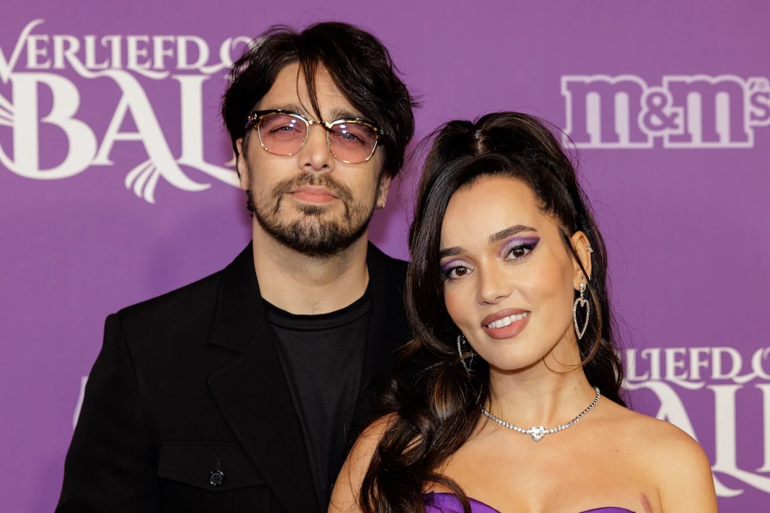 Waylon laat fans smelten met té schattige foto’s van zoontje Chester