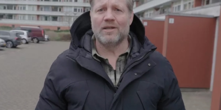 Jurist Khalid opnieuw onder vuur na clash met Dennis van der Geest: ‘Dit gaat te ver’