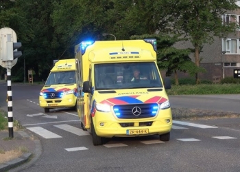 Schokkend incident op schoolplein: kind uit groep 4 vecht voor zijn leven