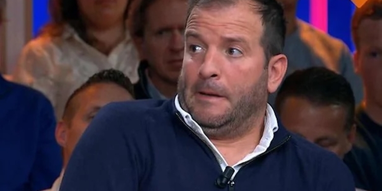 Dat was vast niet het afscheid dat de NOS in gedachte had: ‘Knalbezopen‘