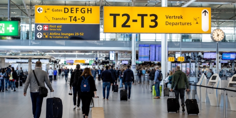 Flinke prijsstijging op komst: zoveel meer betaal je straks voor een vlucht