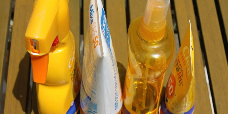 Consumentenbond: dit is de beste zonnebrandcrème van 2026