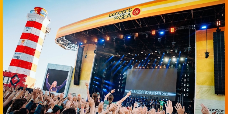 Grote paniek nadat bliksem inslaat bij hoofdpodium Concert at Sea