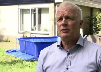 Net binnen: bekende Nederlandse presentator (75) getroffen door beroerte