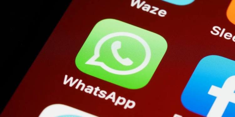 Heb jij deze foto’s nog op je telefoon staan? Verstuur ze nooit via WhatsApp