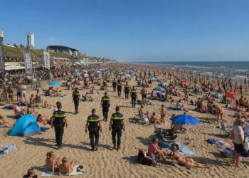 Het is wéér helemaal mis in Zandvoort: noodverordening na nieuwe rellen door jongeren