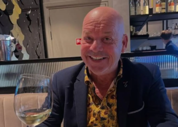 B&B Vol Liefde-Jean-Paul ligt zwaar onder vuur: ‘Waarom zou je hierover niet eerlijk zijn?’