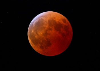 Maansverduistering binnenkort te zien: rond DIT tijdstip is het spektakel compleet