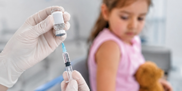 Meisje van 4 sterft aan difterie: ouders weigerden vaccin uit angst voor autisme