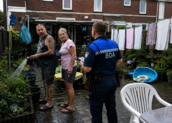 Nederland heeft officieel een watertekort: dit mag je nu niet meer doen en zoveel kan het je kosten