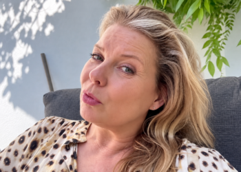 Schokkend nieuws rond Babette van Veen (58): zorgen om haar gezondheid
