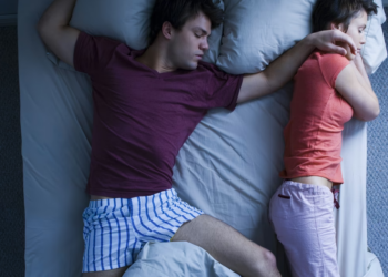 Samen gelukkig, maar ieder een eigen bed: steeds meer stellen maken deze keuze
