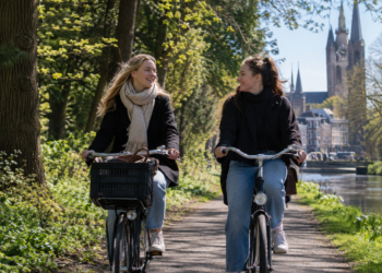 Vrouwen krijgen opmerkelijk advies: ‘Fiets voorlopig samen’